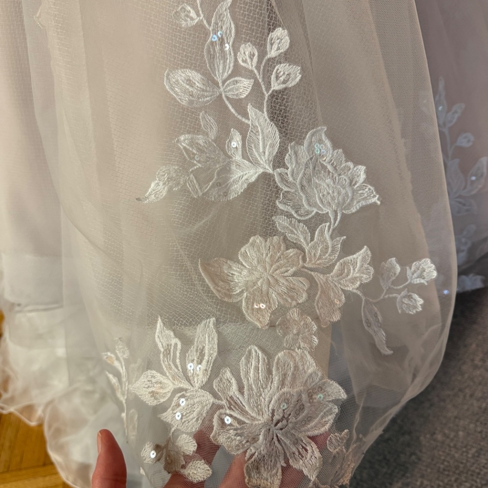 A-line Wedding Dress - Picture 9 of 13